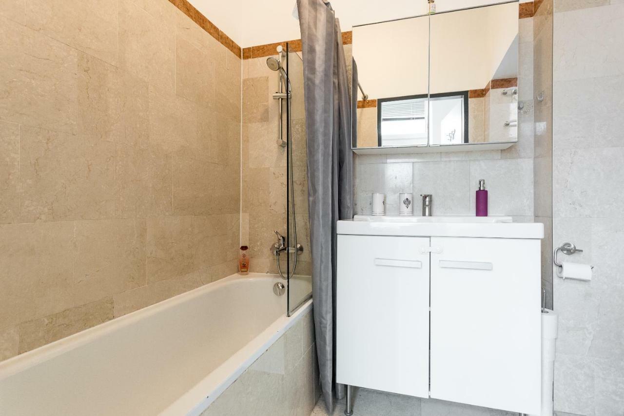 Lovely Two Level Apartment For Families Wenen Buitenkant foto